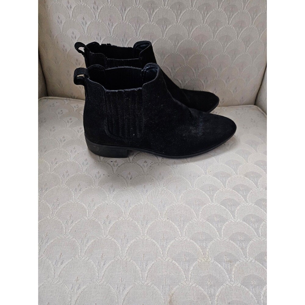 Suede chealsea boots
